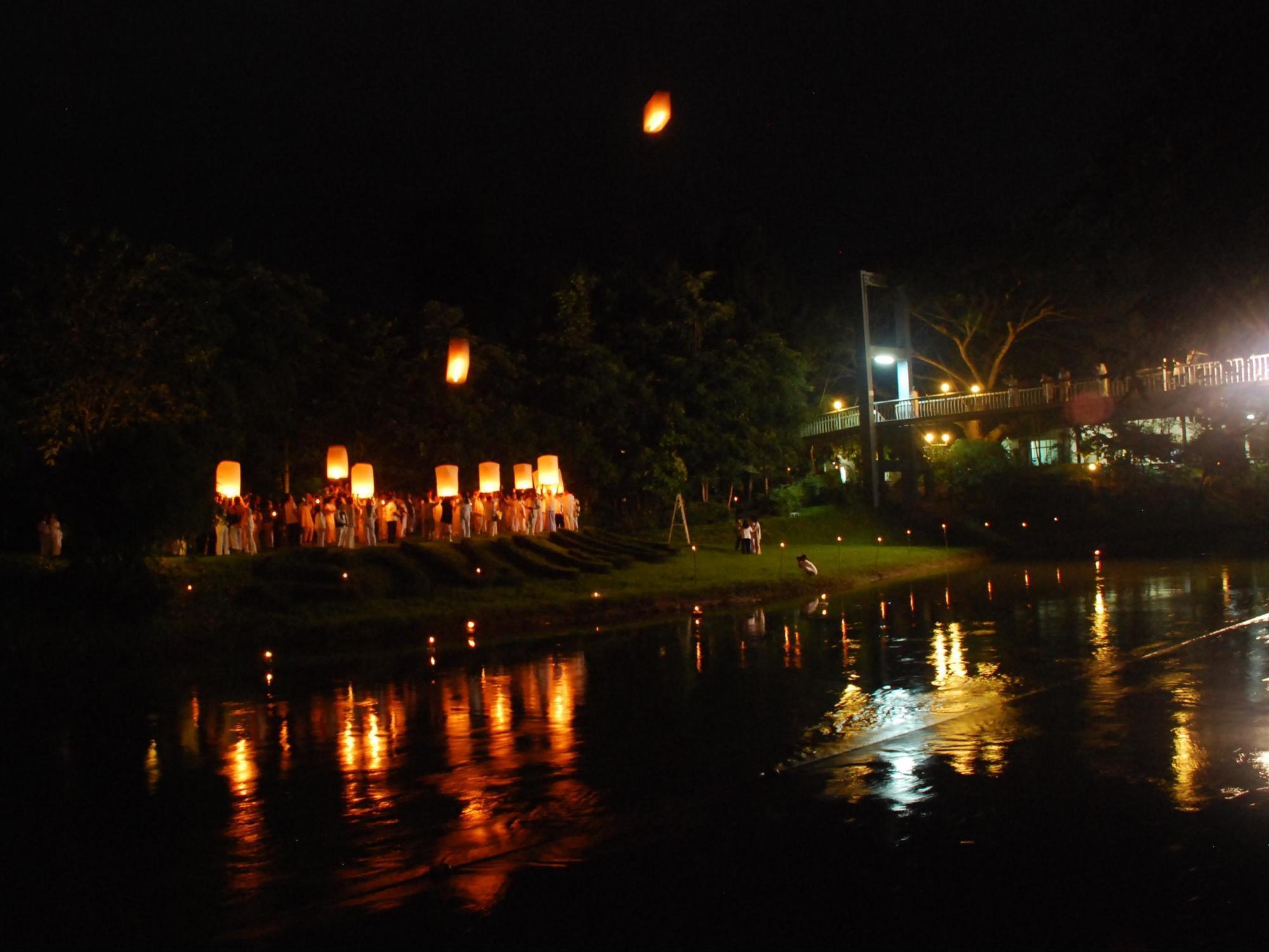 สวนเพชร ริเวอร์วิว รีสอร์ท บ้านท่าไม้รวก ภายนอก รูปภาพ