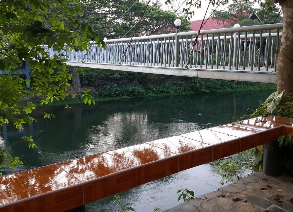 สวนเพชร ริเวอร์วิว รีสอร์ท บ้านท่าไม้รวก ภายนอก รูปภาพ